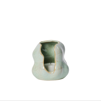 Hekla Hurricane sage green ljuslykta från broste copenhagen med mjuk form opch glansigt stengods