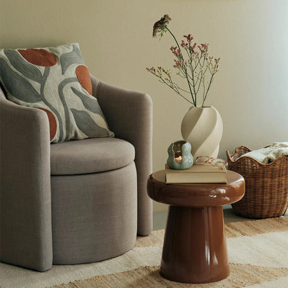 Hekla Hurricane sage green ljuslykta från broste copenhagen med mjuk form opch glansigt stengods