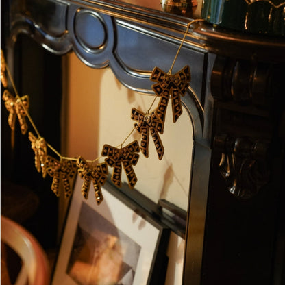 Anna+Nina Regal Bow Girlang