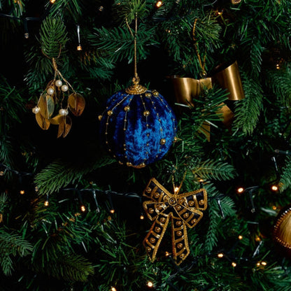 Anna+Nina Regal Bow Ornament