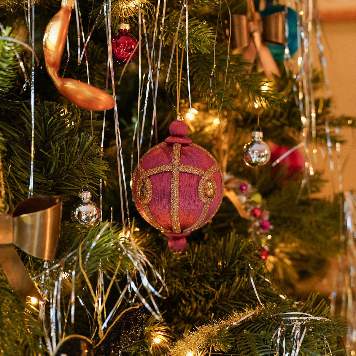 Anna+Nina Dusky Rose Ornament