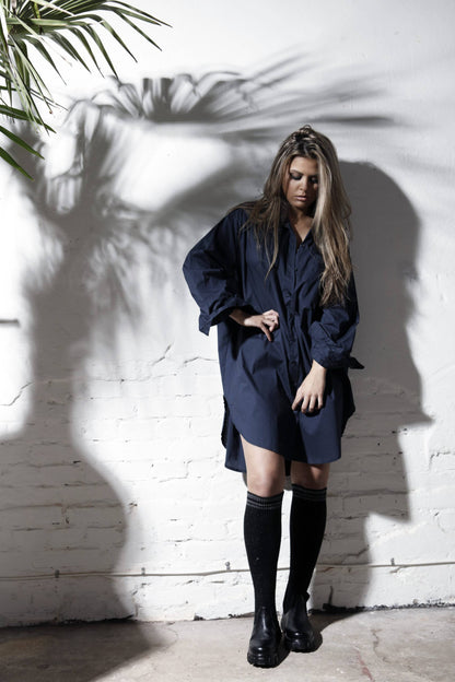Boyfriend oversized skjorta i bomull – royalblå