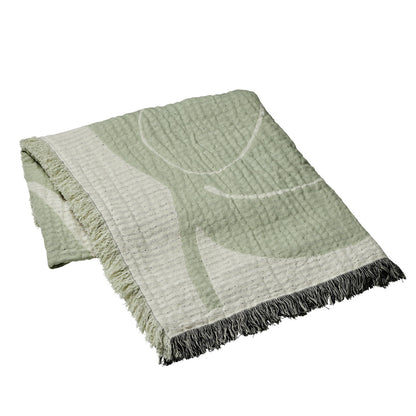 herbert pläd från broste copenhagen herbert throw, Mjuk och härlig pläd i vårens härliga, gröna färg. Svep in dig i dessa mysiga blad eller låt den smycka soffa, säng eller fåtölj. 