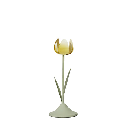 "Med en enkel tulipan..."
Vi kunde ej motstå dessa fina som kommer i gult och rosa. Kul att ge bort istället för en blomma, dessa håller mycket längre och är fina att plocka fram år efter år. tulip ljusstake från broste copenhagen