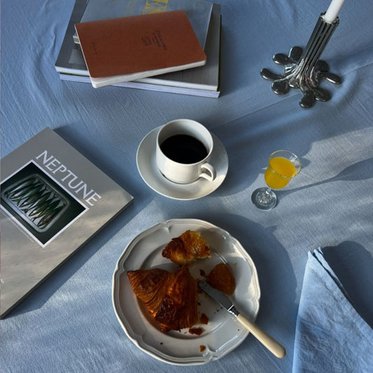 Midnatt Bordsduk Josefin 145x250 cm